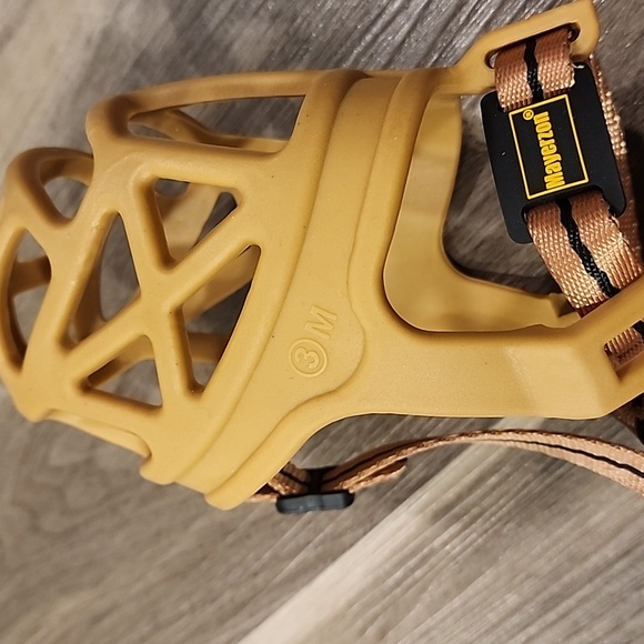 Dog Muzzle, Breathable Basket Muzzles for Medium Dogs Stop Biting, Barking - Picture 8 of 8